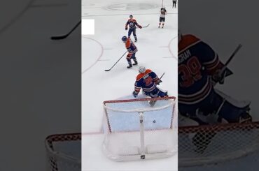 Carter snipes his 20th goal of the season!