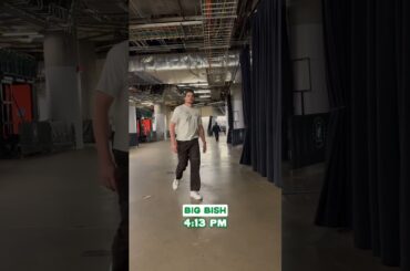 What time did players arrive for a 7:00 puck drop?