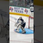 Silver nylon is always a good choice. #goaliegearsnob #winnipegjets #truegoalie #connorhellebuyck