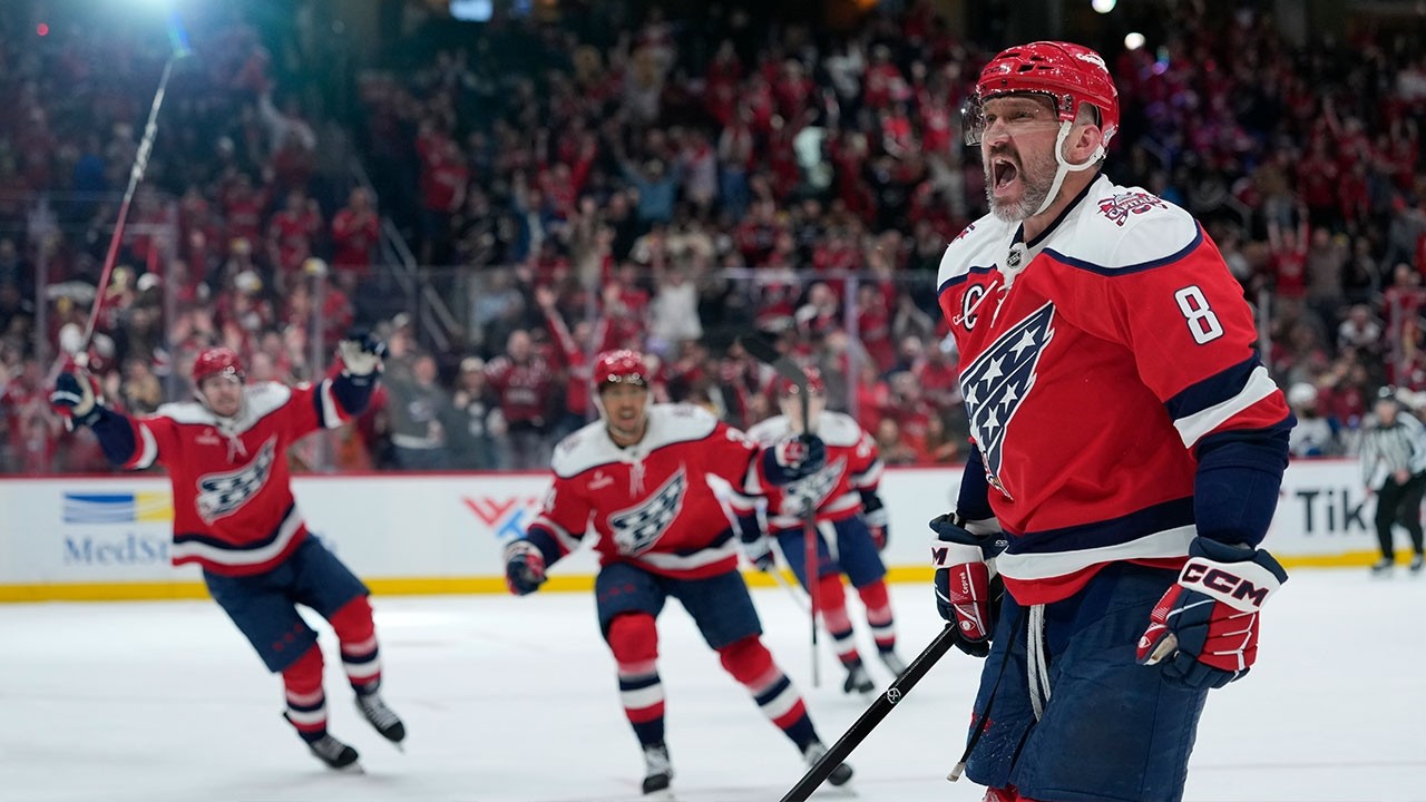 Ovechkin’s 1000th Goal From His Office!