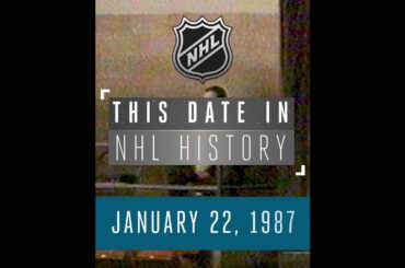 Fans fans brave storm in NJ | This Date in History #shorts