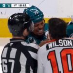 Ryan Reaves se disloque un doigt dans une bagarre