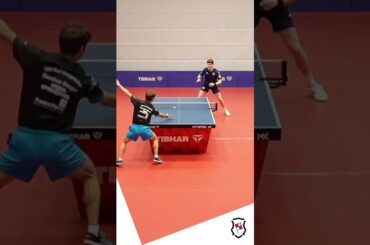 Catching an incredible netball 🤯🏓