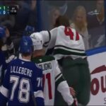 🚨 Michael McCarron fed Corey Perry a LETHAL uppercut 🥊🥊