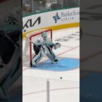 Joey Daccord warming up 🔥 #goaliegearsnob #seattlekraken #joeydaccord #truegoalie