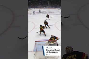 Lankinen lunges and makes incredible glove save 💪