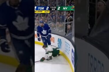 Everything Went Wrong in Seconds 😳🏒