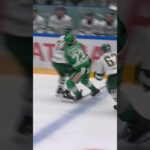 Adam Ollas Mattsson knockar Josh Dickinson (Färjestad BK mot Rögle BK i SHL i Sverige) (#Shorts)