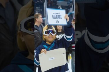 Gabriel Vilardi's #1 fan 🥹 RUNWAY Moment, presented by Bell