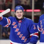 🇸🇰 First Home Game, First Goal: Welcome to the NHL, Adam Sýkora! 🎉