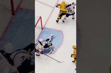 Bryan Rust Scores Shorthanded vs. Sabres