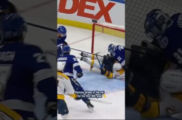 A first NHL goal for Kemmy that you have to see to believe 🤯