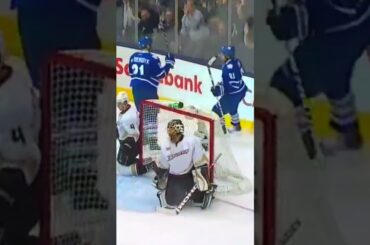 Phil Kessel Rips A Shot!! (Oct 22, 2013) #leafs #torontomapleleafs