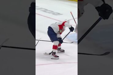 Matthew Tkachuk BETWEEN THE LEGS 🤯