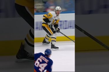 Bryan Rust cashes in on Sidney Crosby's 1,100th career assist 👏 #nhl #penguins #hockey