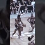 Oscar Robertson, in his prime, was a CHEAT CODE 🤯