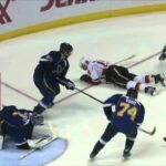 Alexander Pietrangelo decks Jarome Iginla [HD]