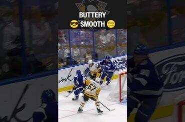 A BEHIND THE BACK kick up!? 🤯🥶