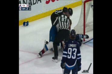 Josh Manson connects with HEAVY punch on Morgan Barron 💥