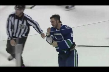 Luke Schenn vs Tanner Glass Oct 24, 2009