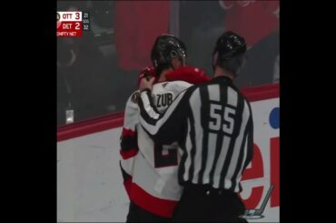 5'8" 180 lb Alex DeBrincat and 6'3" 201 lb Artem Zub drop the gloves! 🥊