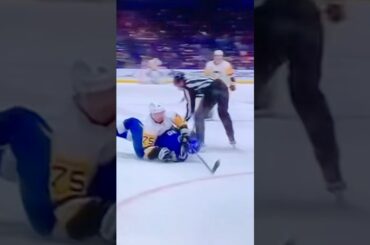 Pens D Connor Clifton aka “the bulldozer” 👀🤪