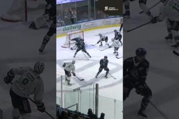 Kemp entscheidet Spiel eins!