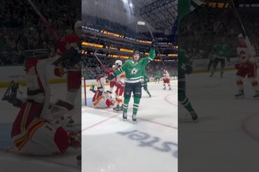 This angle of Jason Robertson’s goal 😮‍💨🤌