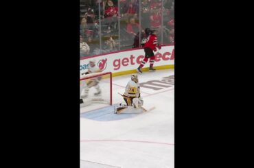 Paul Cotter with a Short Goal vs. Pittsburgh Penguins