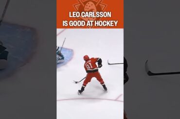 Leo walks RIGHT THROUGH the SJ defense 🚶