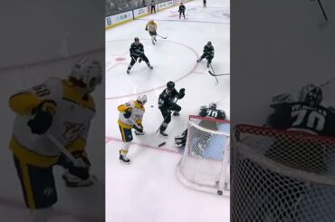 Another day, another AMAZING Vejmelka leg save! 🇨🇿🥬