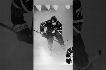 Once again, reminding you it's the best entrance in sports. 🦈  #hockey #nhl #sharks