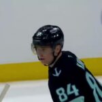 Kaapo Kakko 1+0 vs Chicago