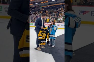 Kris Letang Meets Young Fan 🥹 #nhl #hockey #penguins