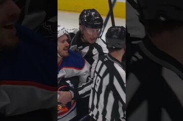 🇨🇿 Vejmelka with a LEG-endary save! 🦵