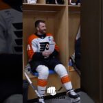 What Sean Couturier is like as a captain… and as a poker player 😂