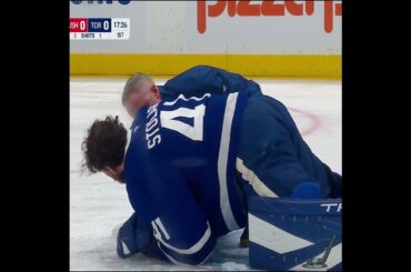 Anthony Stolarz goes down the tunnel after an apparent injury ❌ Capitals vs Maple Leafs