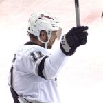 Flames fans salute Anze Kopitar in his final game in Calgary