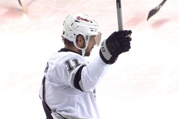 Flames fans salute Anze Kopitar in his final game in Calgary