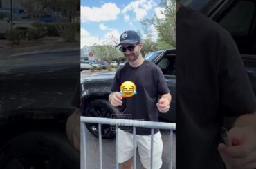 Ced gets his Tampa "Habs in 4" jersey signed by Bjorkstrand and Point 😭