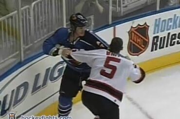 Colin White vs Andy Sutton Mar 26, 2004