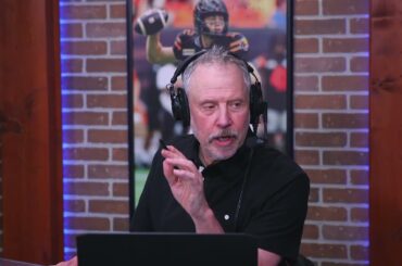 Elliotte Friedman on the controversial ending to the Ducks/Oilers game last night, Canucks GM search
