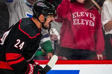 JARVIS sends Game 2 to OVERTIME with 3rd period GOAL!