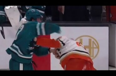 Ostapchuk leaves the player’s bench to fight Viel - Tough Call Recommendation