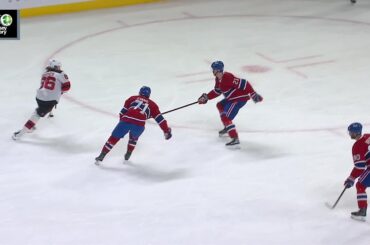 Timo Meier scores a goal against the Montréal Canadiens