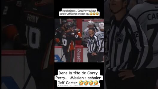 Dans la tête de Corey Perry...  Mission : achaler Jeff Carter 🤣🤣🤣🤣 #lnh #hockey #nhl
