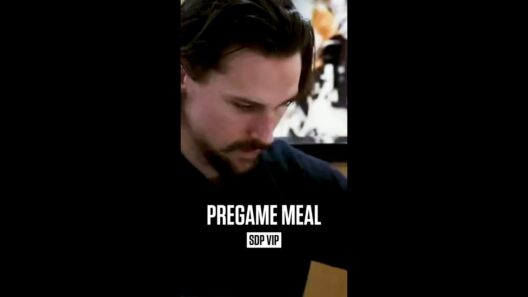 Erik Karlsson's pregame meal is terrifying. 🍝👀 #SDP #VIP