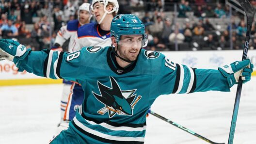 Zadina skóroval proti Oilers 🇨🇿 Zadina finishes Sturm's feed