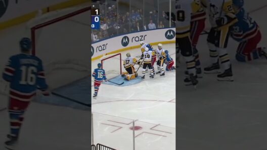 #TBT: Silovs kicks off 2025-26 with a shutout! 🇱🇻🐧
