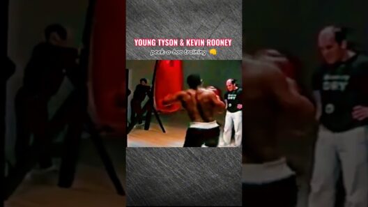 Kevin Rooney & young Mike Tyson peekaboo training #boxing #miketyson #training